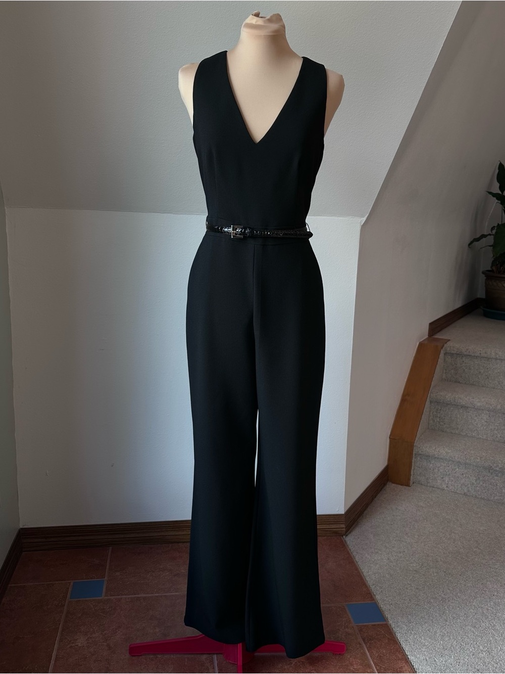 Vince Camuto Jumpsuit Women’s 6 Black Sleeveless Wide Leg V Neck Career Cocktail - Picture 2 of 13